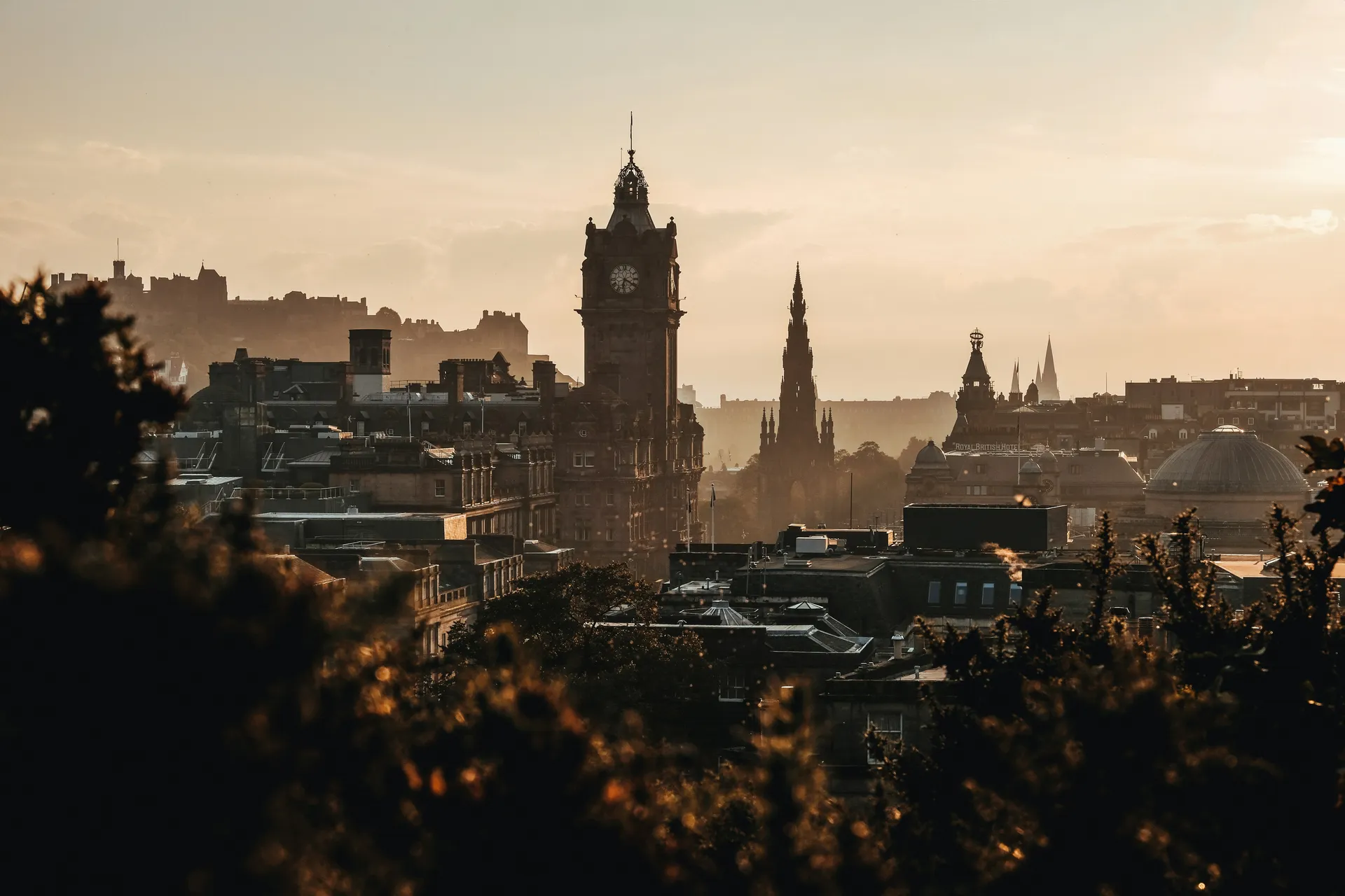 bus-tours-in-edinburgh