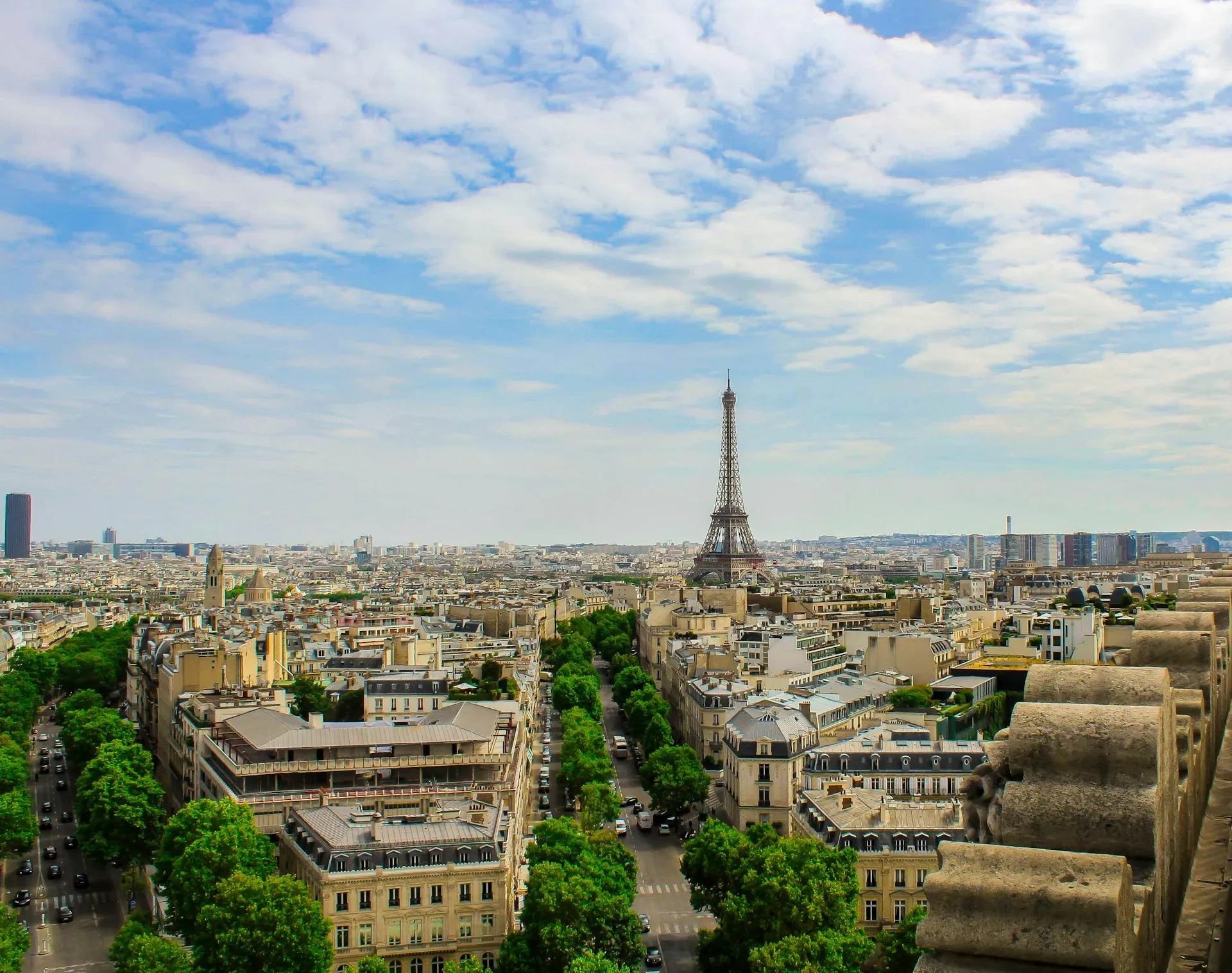 bus-tours-in-paris