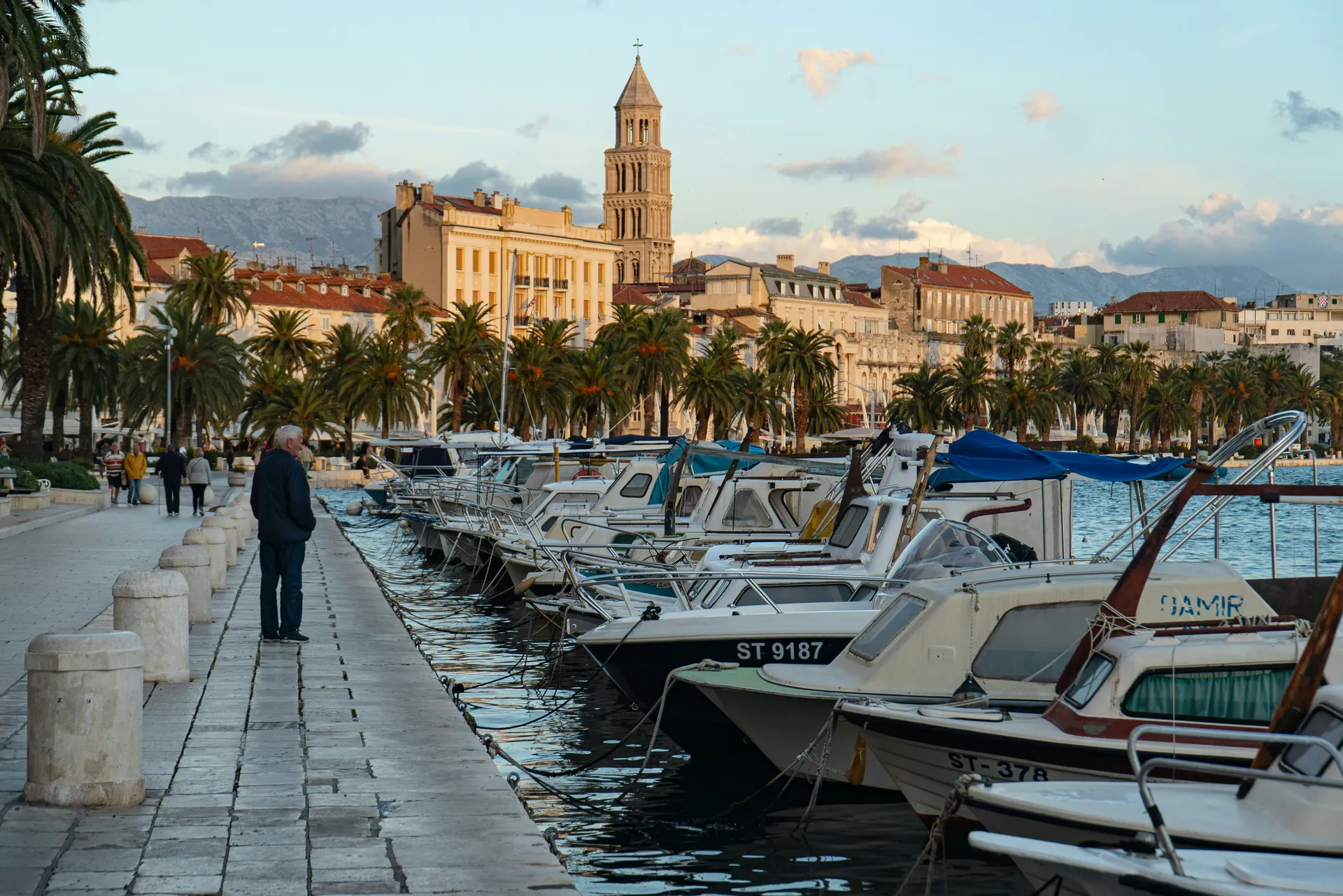 bus-tours-in-split